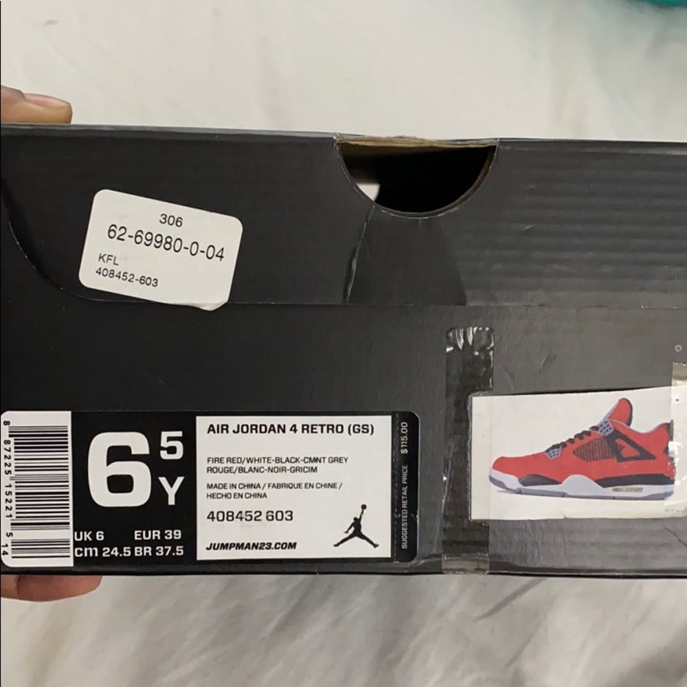 Toro Bravo Retro 4s